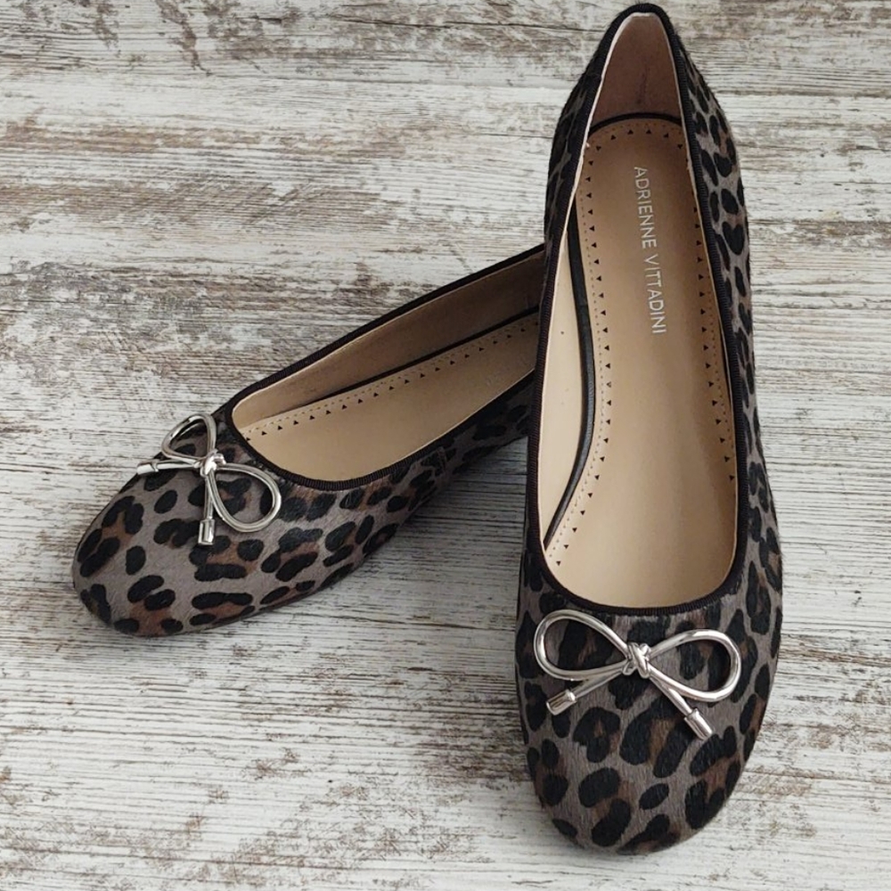 ⚁NIB Adrienne Vittadini Haircalf Flats